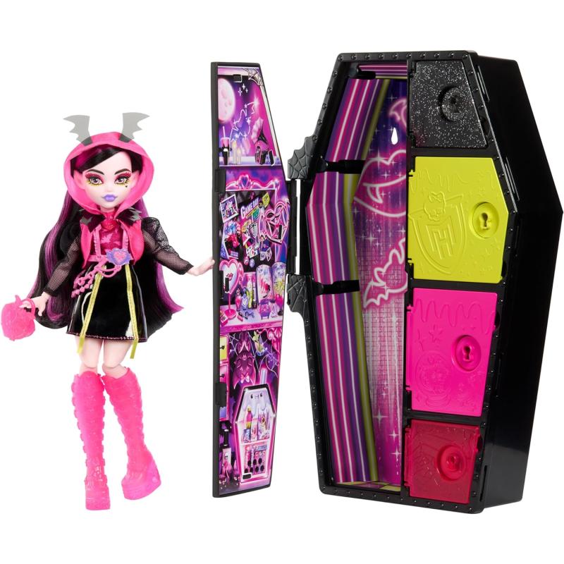 Monster High Doll and Fashion Set, Toralei Stripe Doll, Skulltimate ...